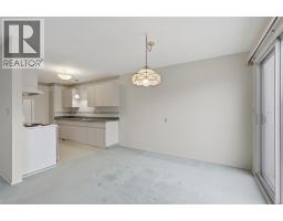 Living room - 6011 Dallas Drive, Kamloops, BC V2C5Z9 Photo 8