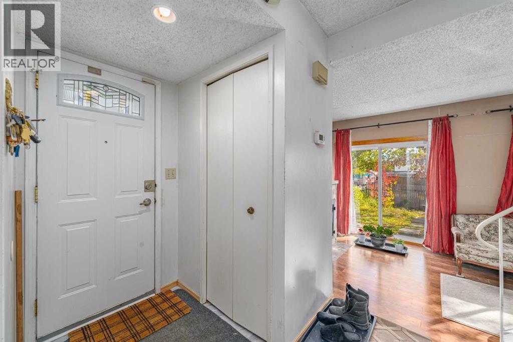 5631 1 Avenue SE - 6