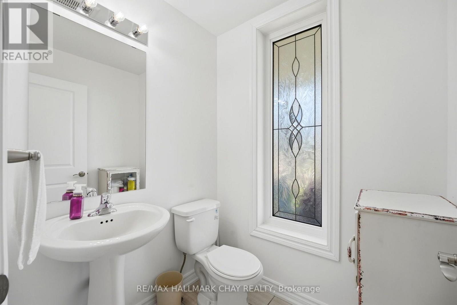 113 STRACHAN TRAIL - 22