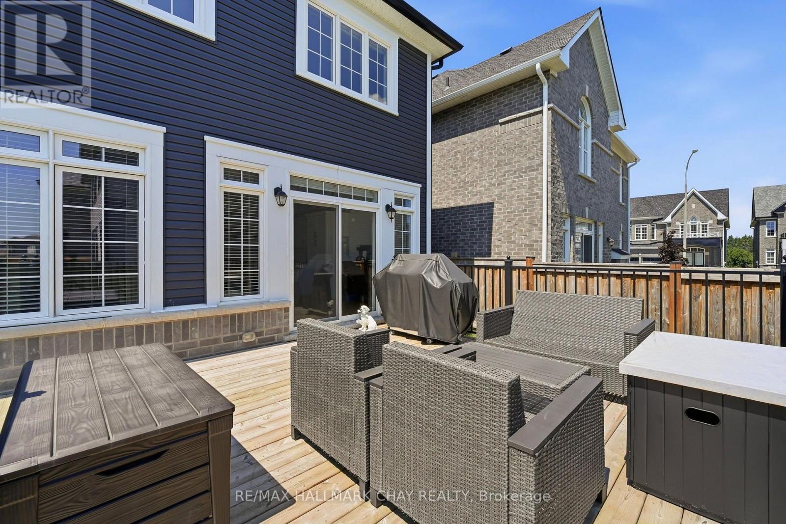 113 STRACHAN TRAIL - 43