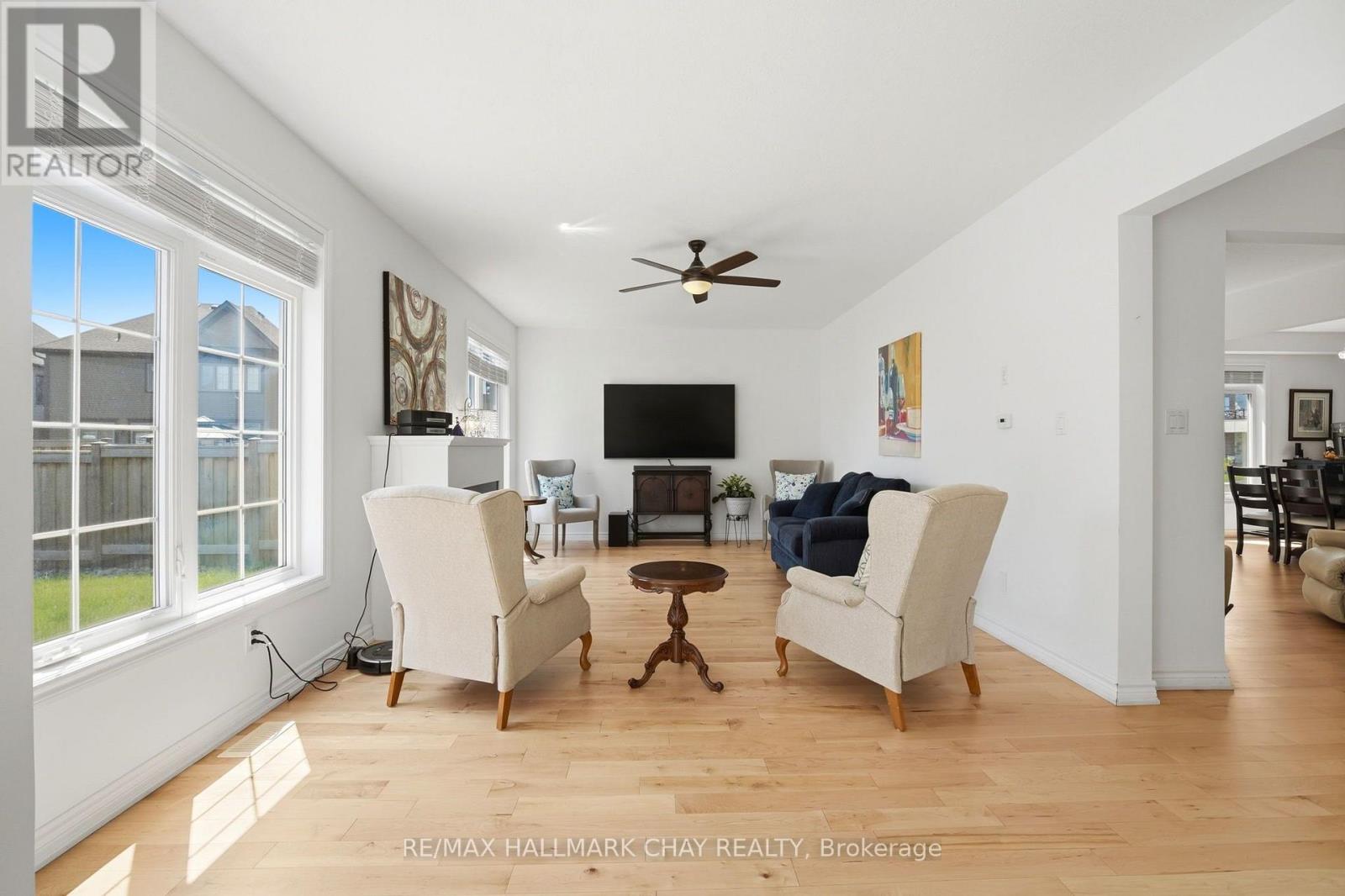 113 STRACHAN TRAIL - 8