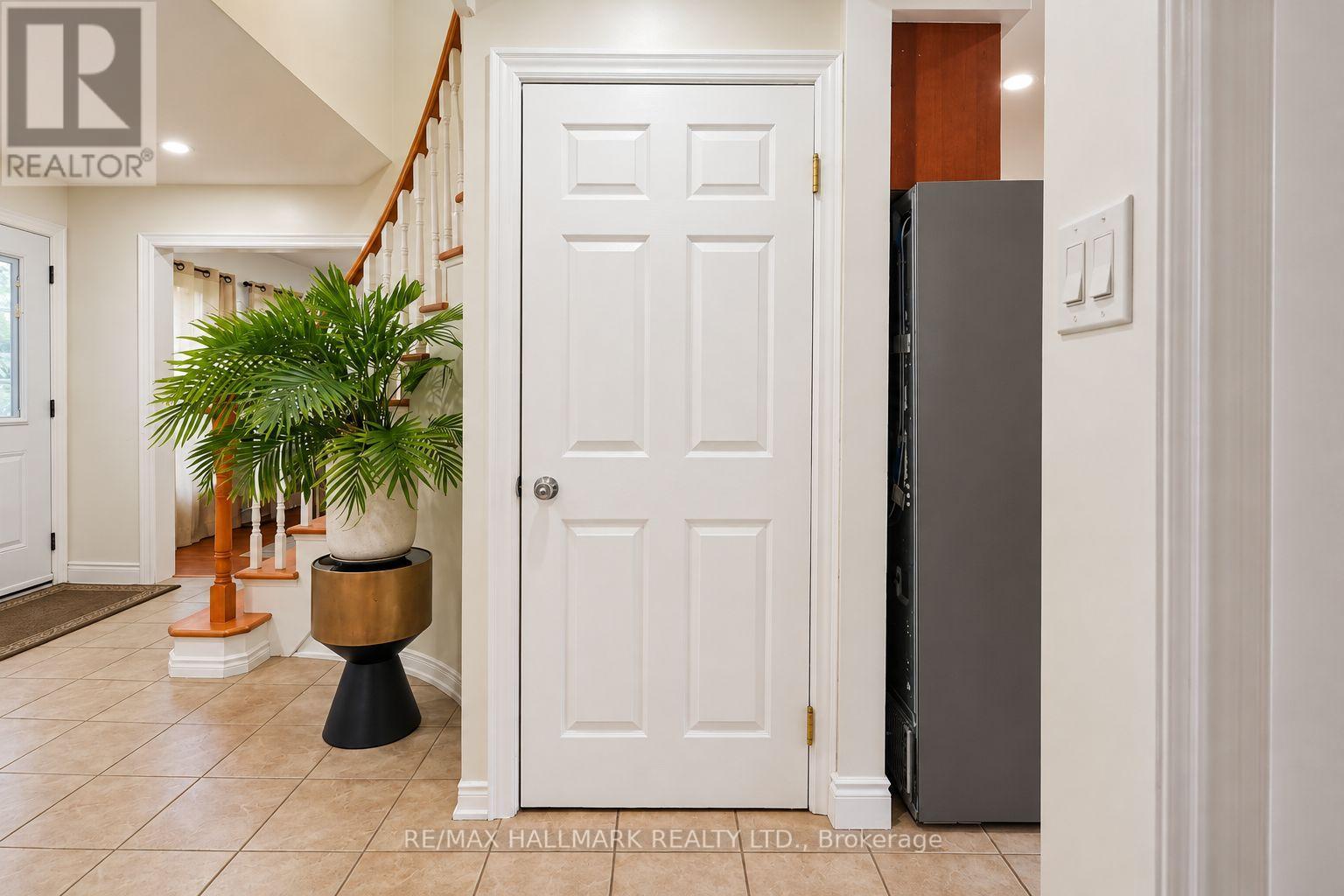 14 CRAWFORD ROSE DRIVE - 29