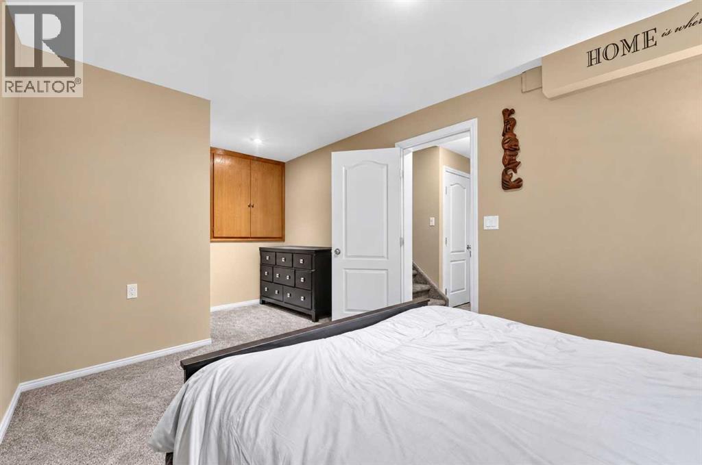 509 Gateway Crescent S - 38