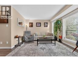509 Gateway Crescent S - photo 5