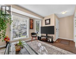 509 Gateway Crescent S - photo 8