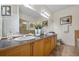 1104, 1104 Lake Fraser Court SE - photo 17
