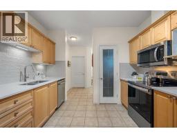 1104, 1104 Lake Fraser Court SE - photo 4