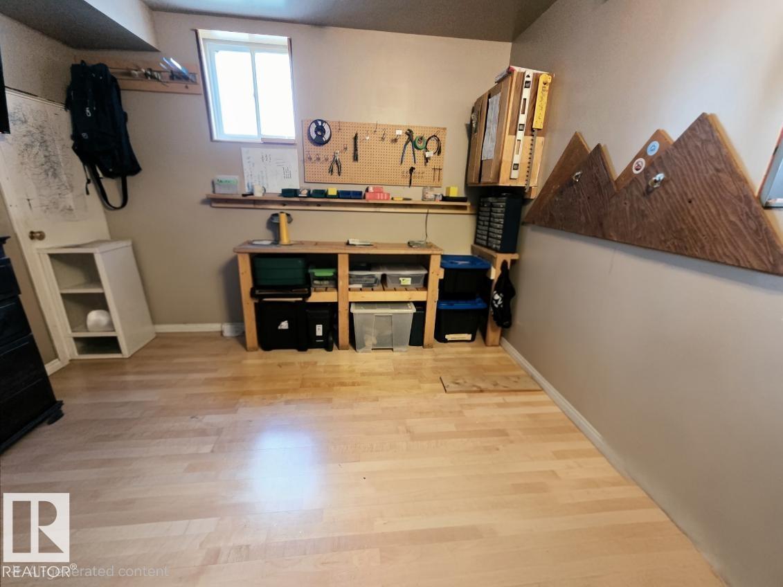 814 Turret ST - 9
