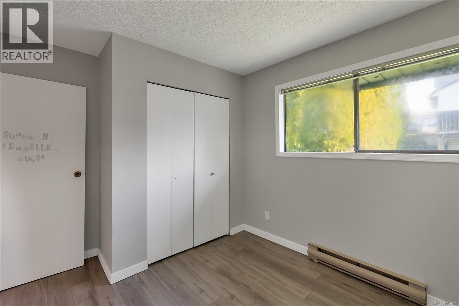531 Savary Cres - 21