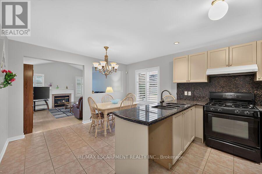 166 TOBY CRESCENT - 6