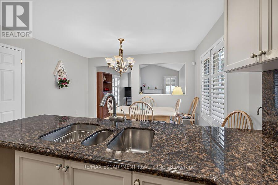 166 TOBY CRESCENT - 8