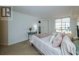 216 - 215 The Donway West W, Toronto, ON M3B3P5 Photo 19