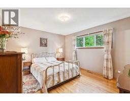 5036 Vallance Crescent Nw, Calgary, AB T3A0T6 Photo 22