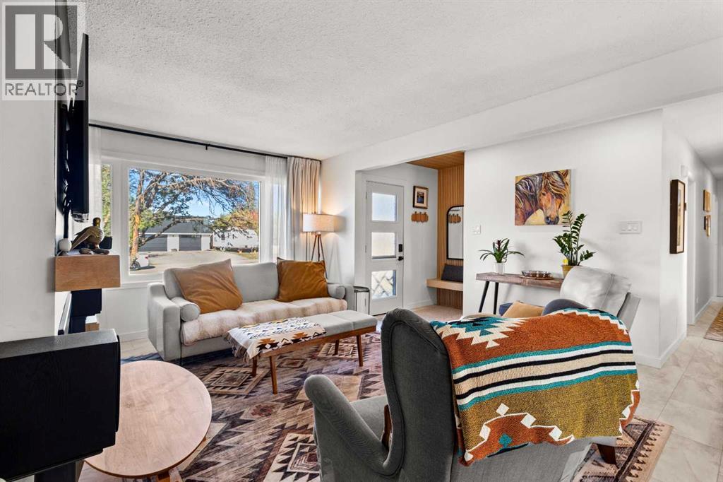 4939 42 Street - 8