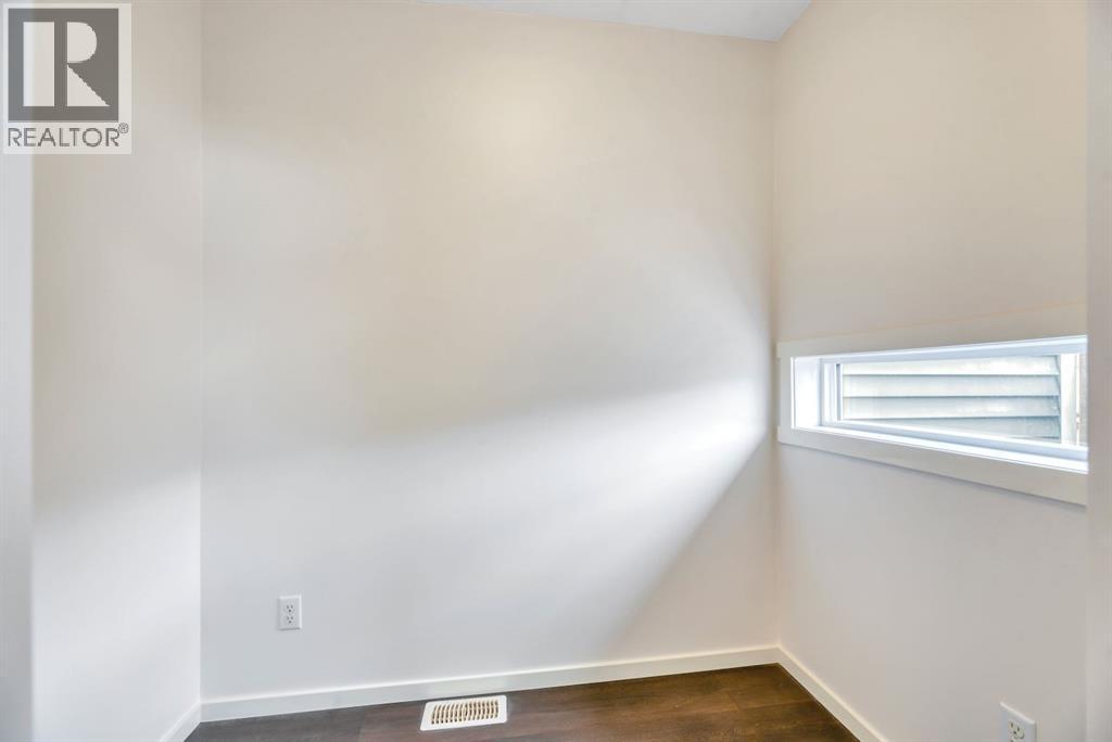 94 Legacy Boulevard SE - 19