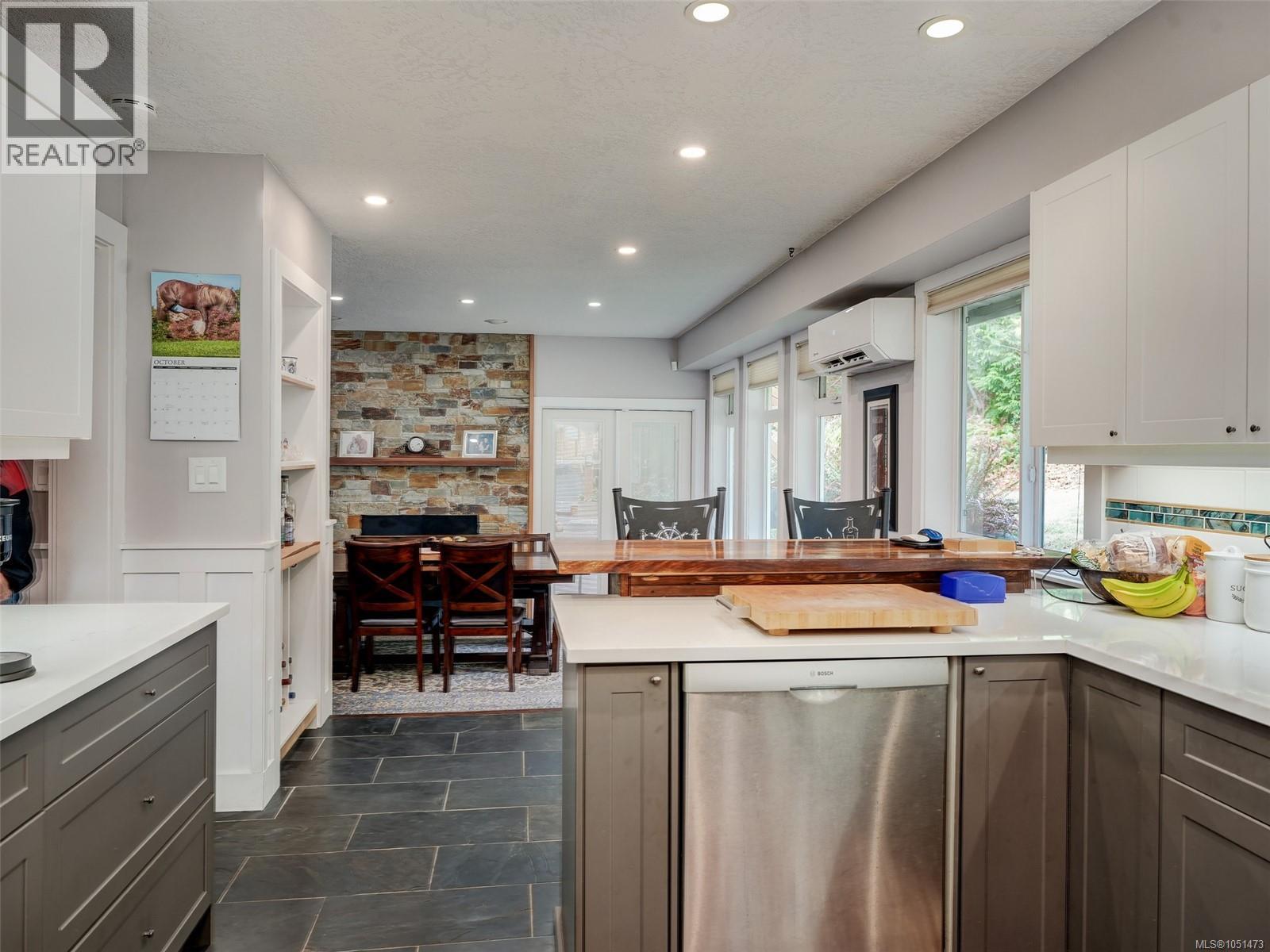 905 Worrall Dr - 10