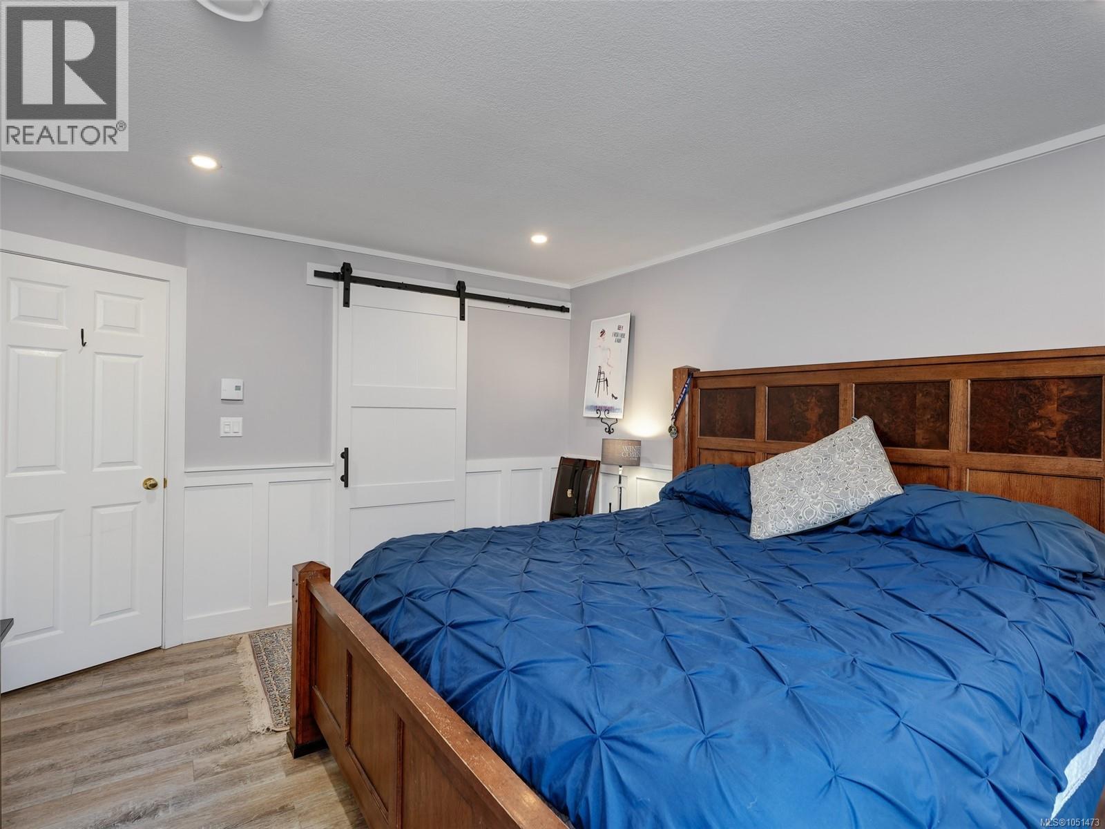 905 Worrall Dr - 13