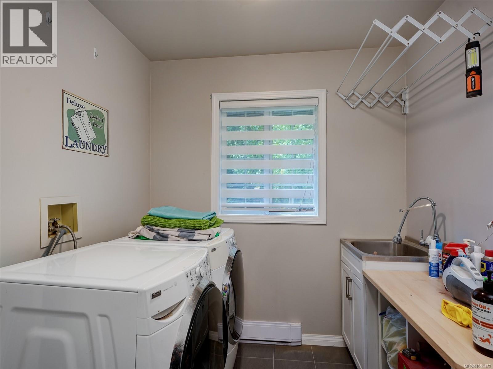 905 Worrall Dr - 27