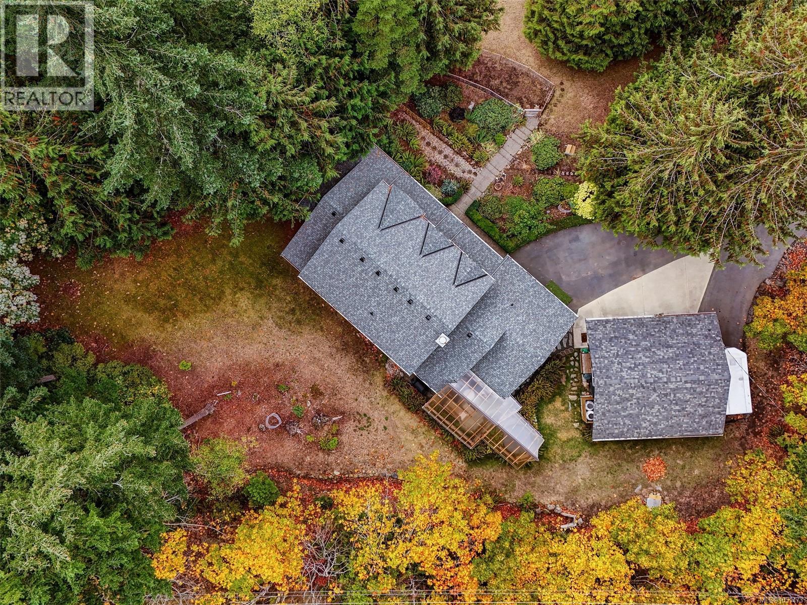 905 Worrall Dr - 44