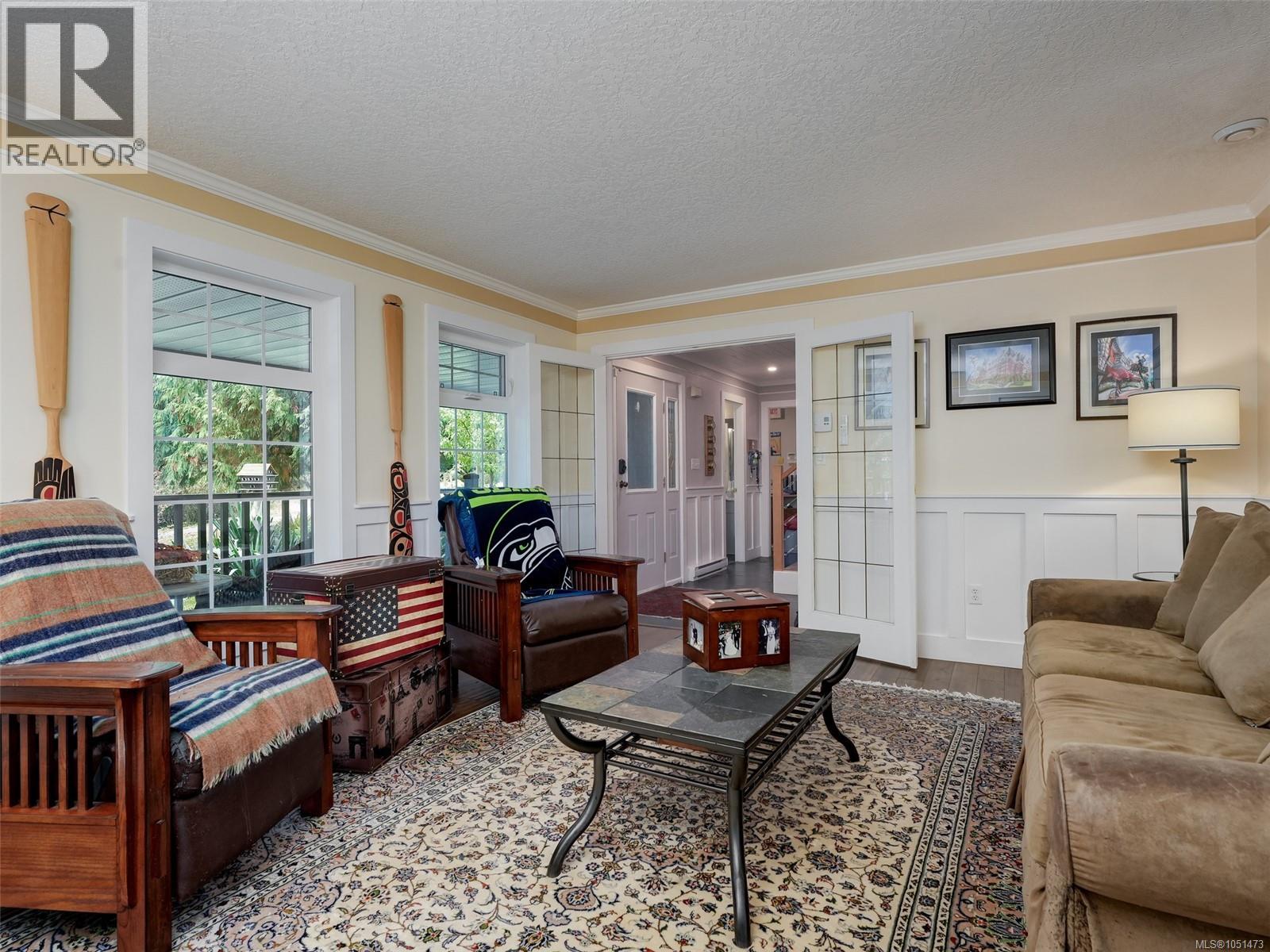 905 Worrall Dr - 5