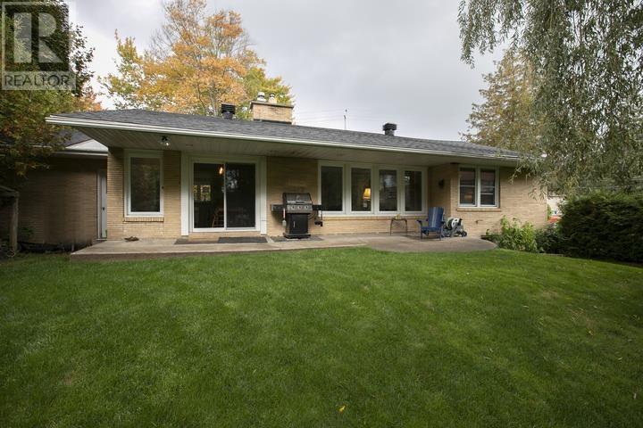 1397 Queen ST E - 14