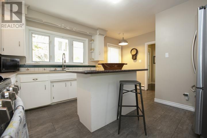 1397 Queen ST E - Image 28
