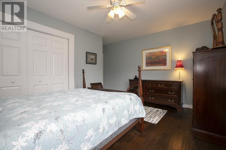1397 Queen ST E - 43