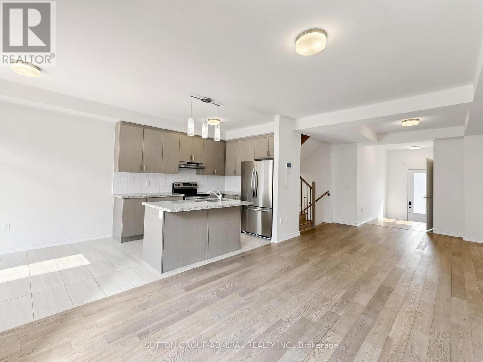 1475 BLACKMORE STREET - Image 12