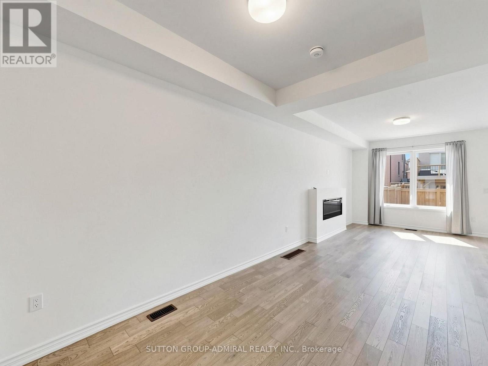1475 BLACKMORE STREET - Image 10