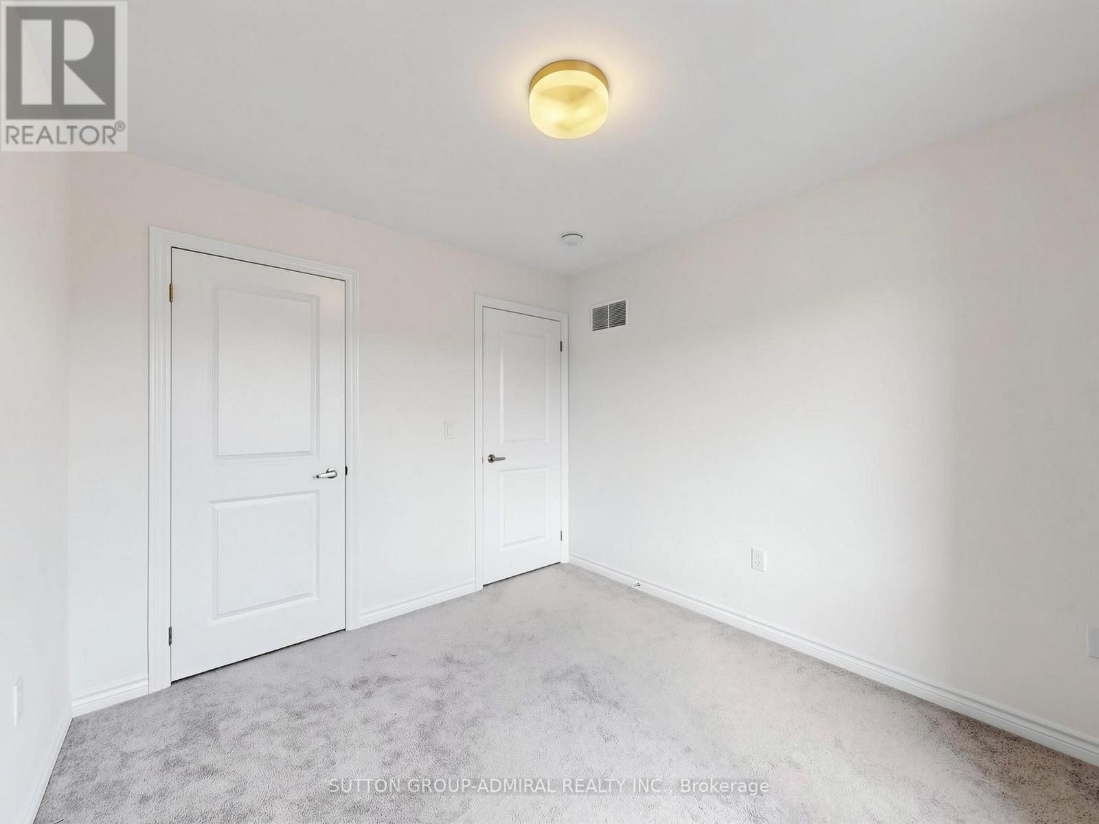 1475 BLACKMORE STREET - Image 32