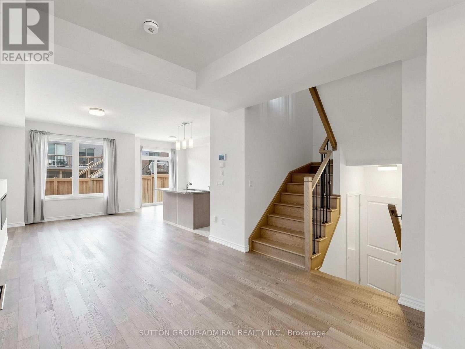 1475 BLACKMORE STREET - 8