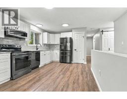 4pc Bathroom - 101, 10550 111 Street N, Grande Prairie, AB T8V8G4 Photo 6
