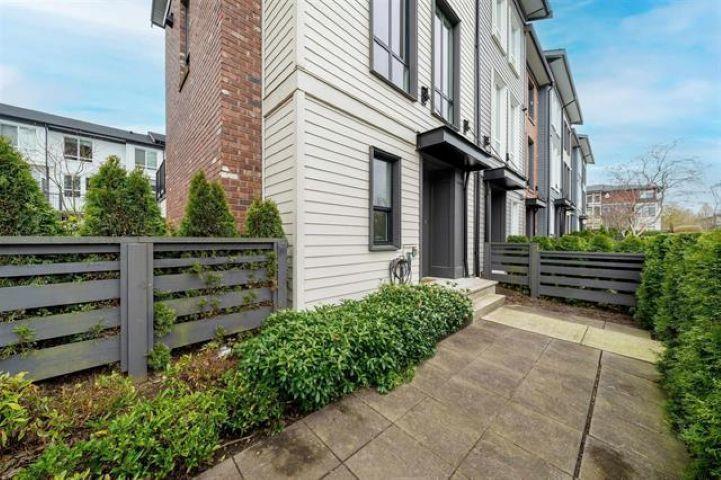 Property for sale at 8 15828 27 AVENUE