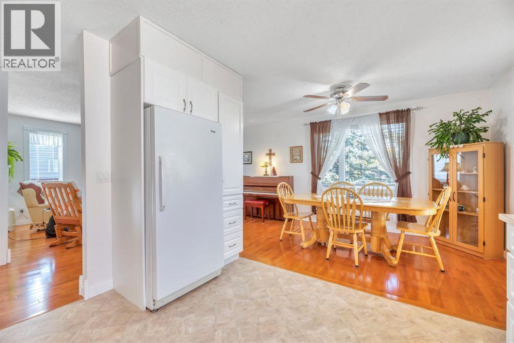 111 Maplewood Place - Image 13
