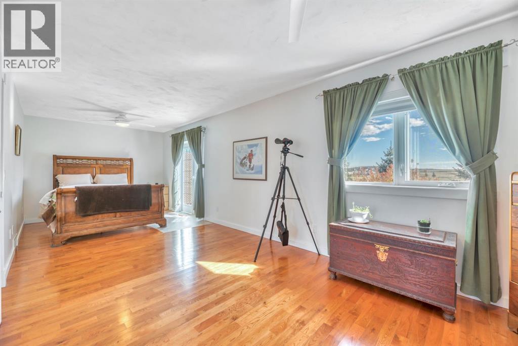111 Maplewood Place - 16