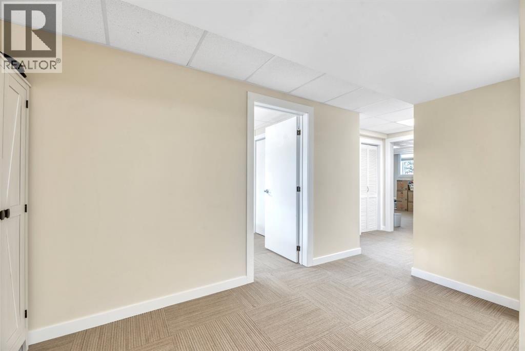 111 Maplewood Place - 22