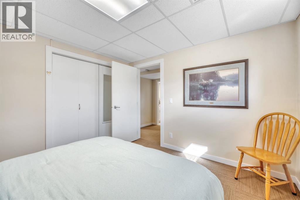 111 Maplewood Place - Image 24