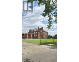 638 12A Street N - photo 24