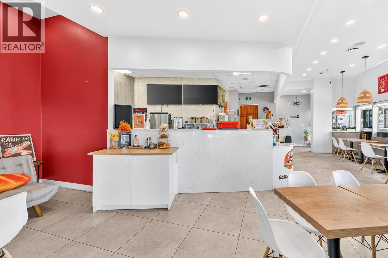 Photo of 6285 KINGSWAY AVENUE 10