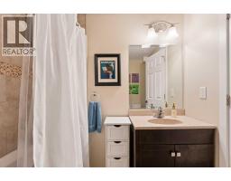 228 Midridge Crescent Se, Calgary, AB T2X1C6 Photo 38