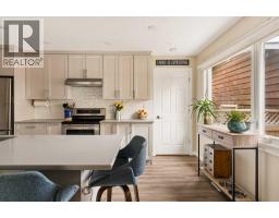 228 Midridge Crescent Se, Calgary, AB T2X1C6 Photo 14