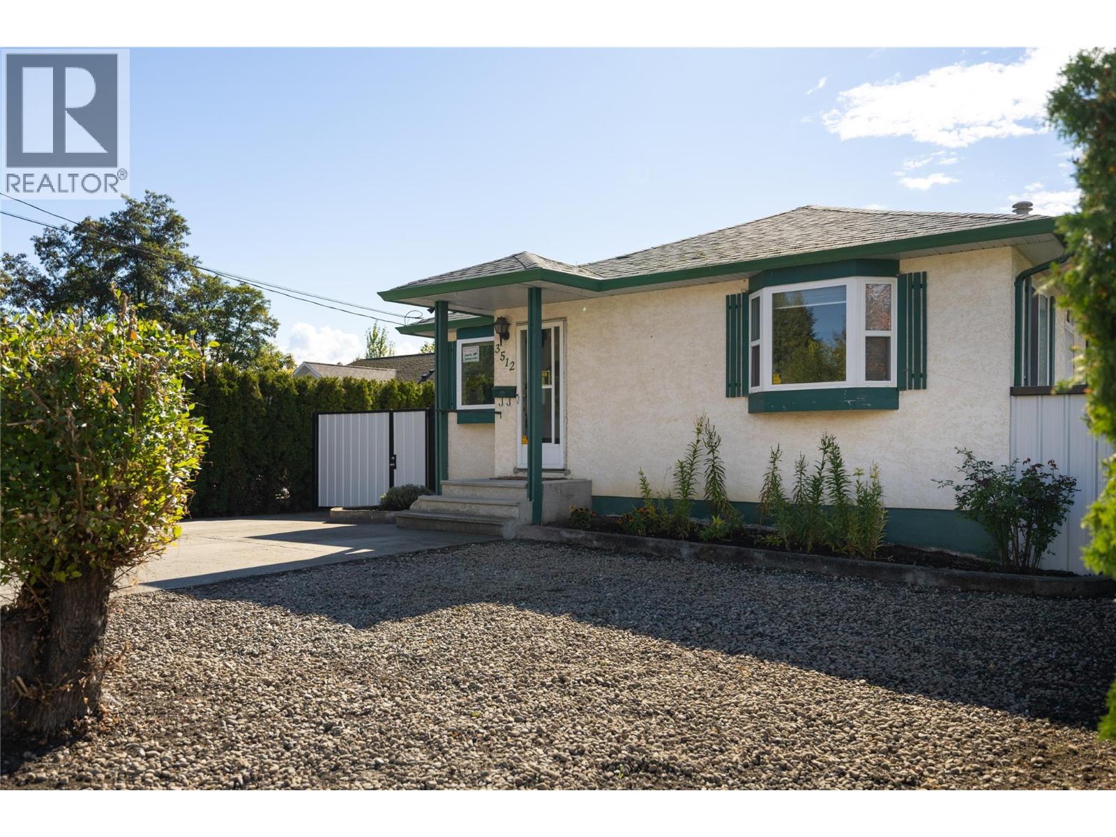 3512 27 Avenue - 53