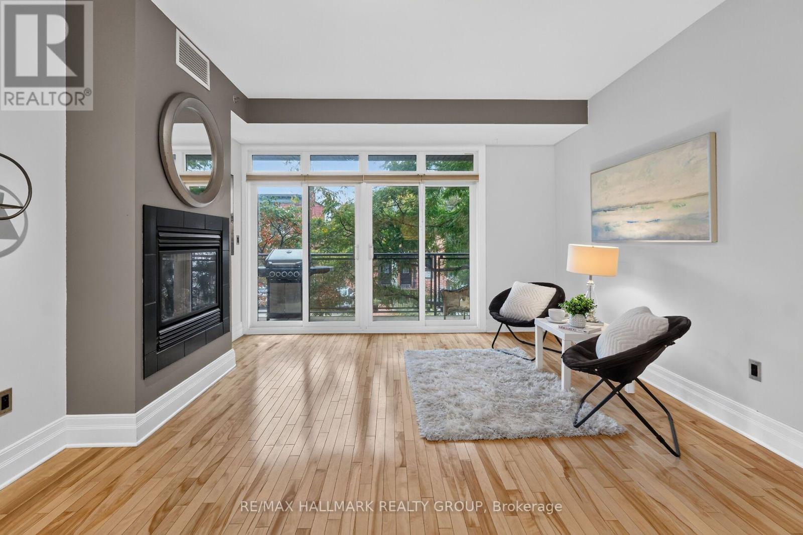 #210 457 MCLEOD STREET - 14
