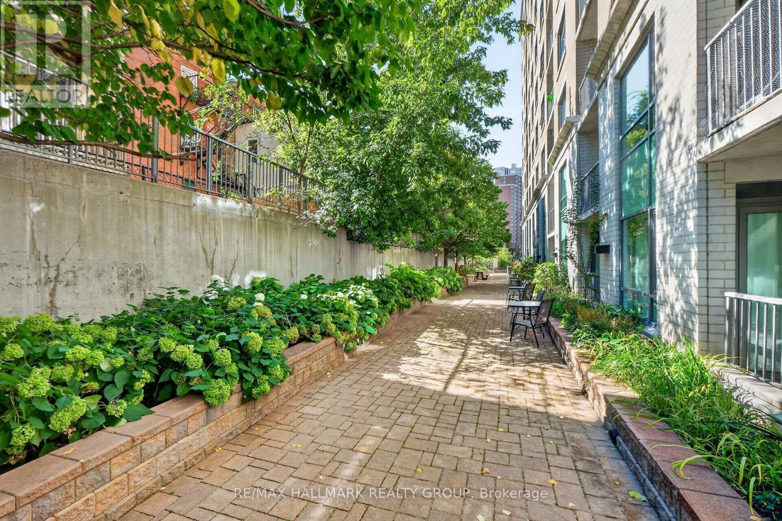 #1209 200 BESSERER STREET - 45