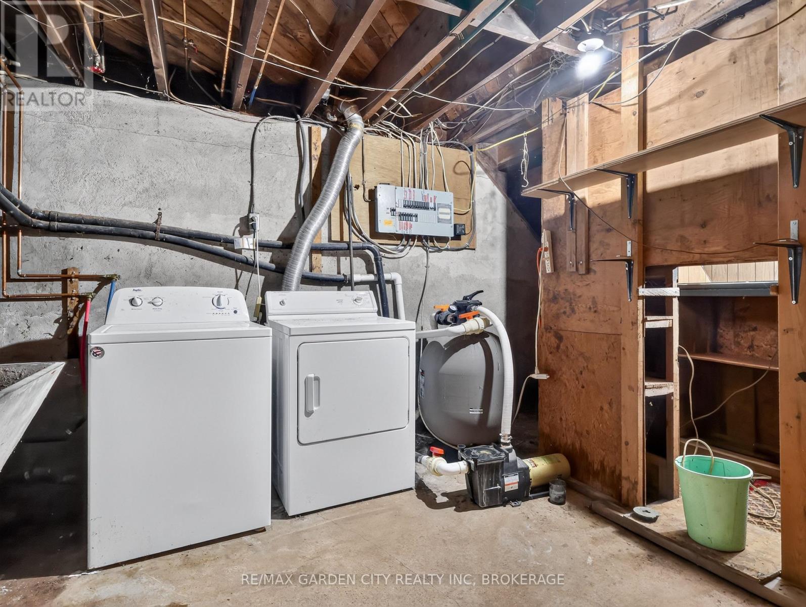 136 HIGHLAND AVENUE - 33