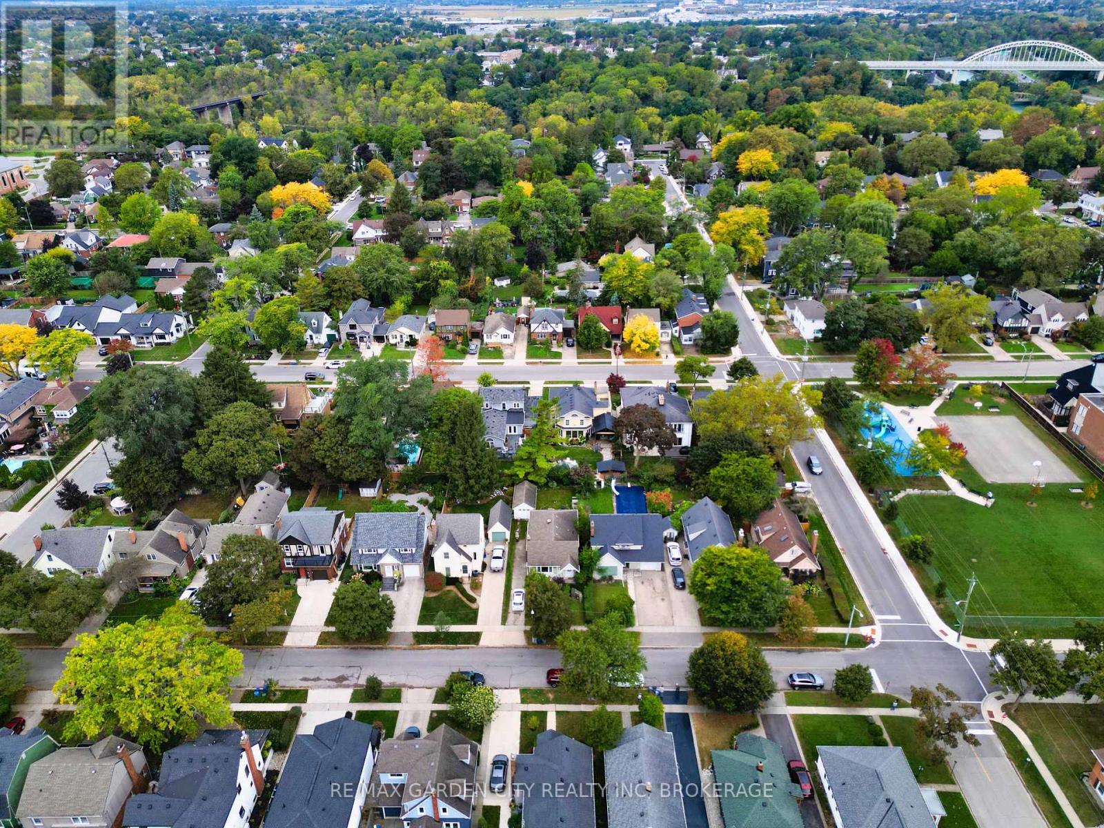 136 HIGHLAND AVENUE - 41