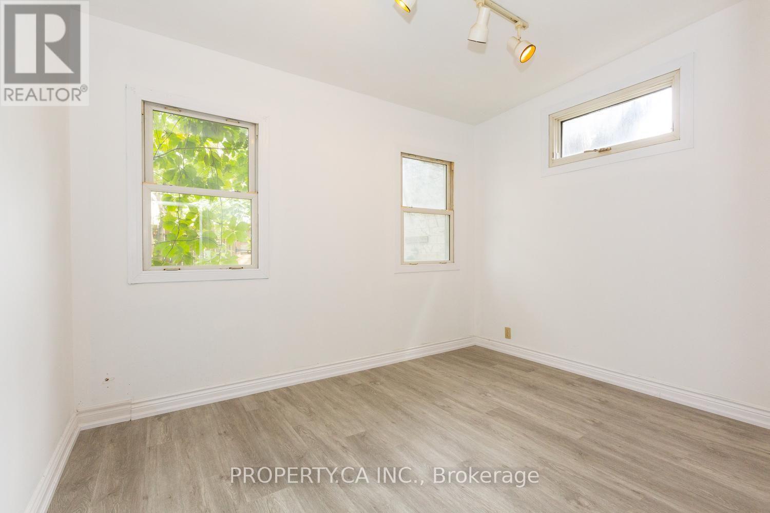 125 MAJOR STREET - 21