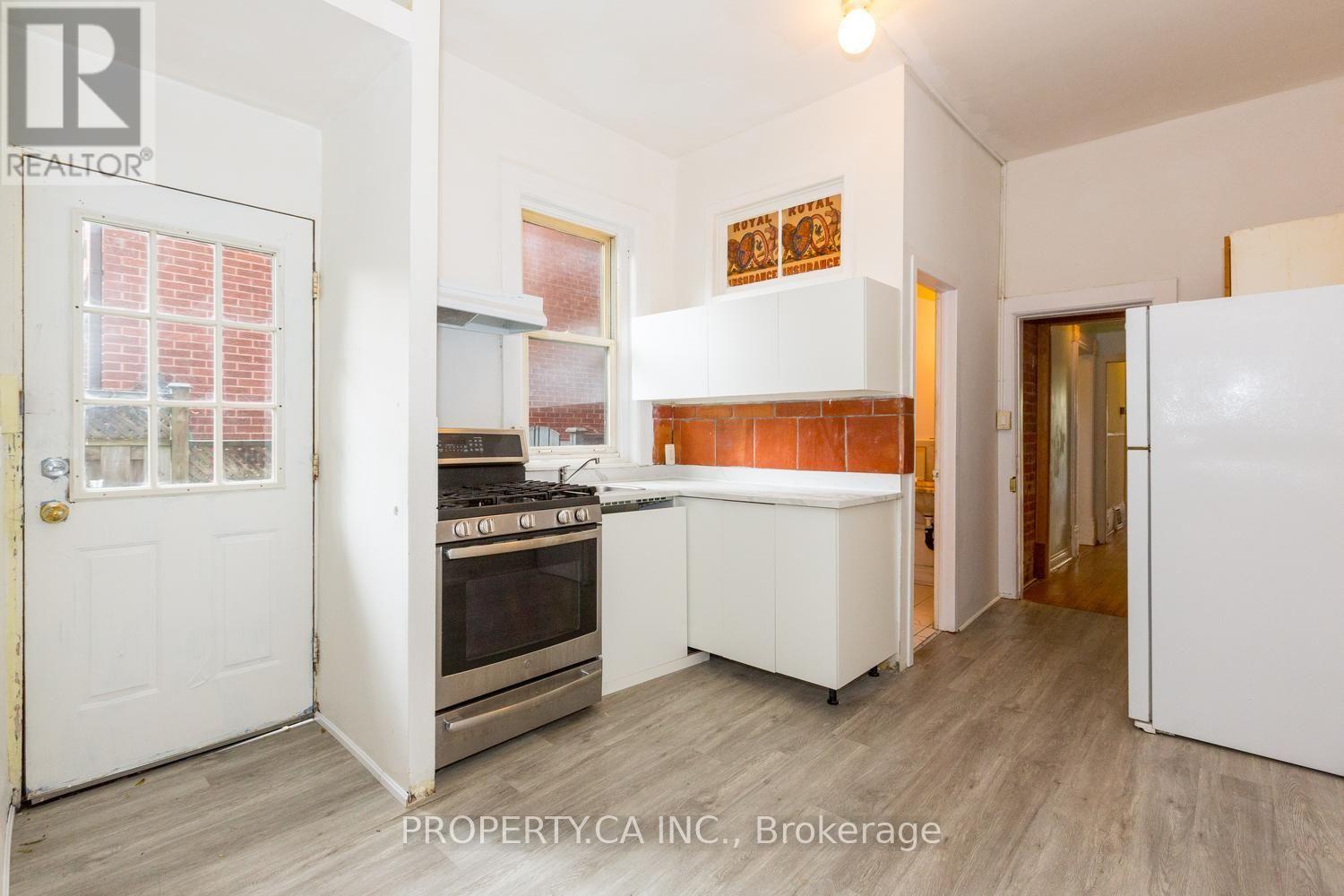 125 MAJOR STREET - 22