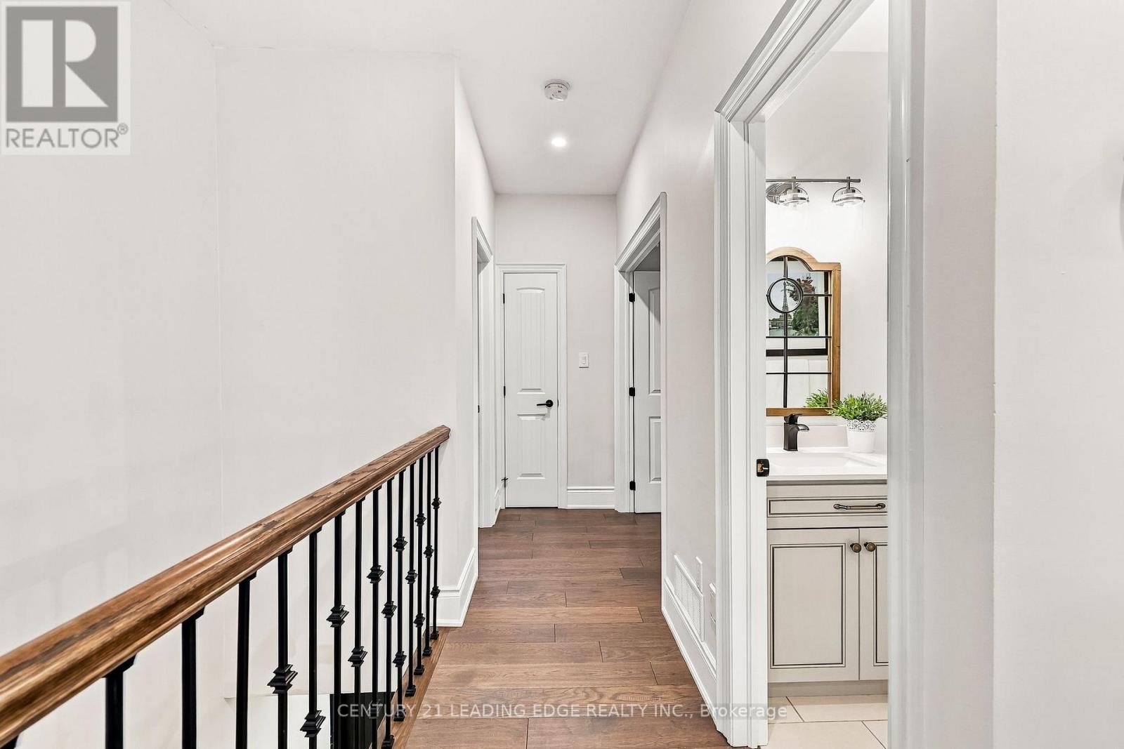 12 COASTVIEW COURT - 20