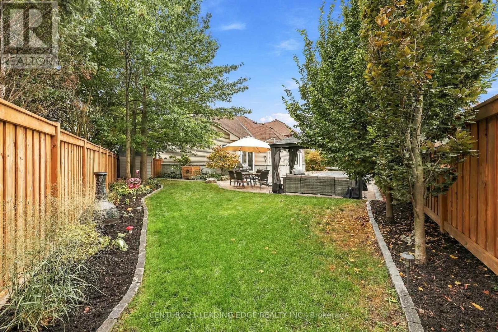 12 COASTVIEW COURT - 45